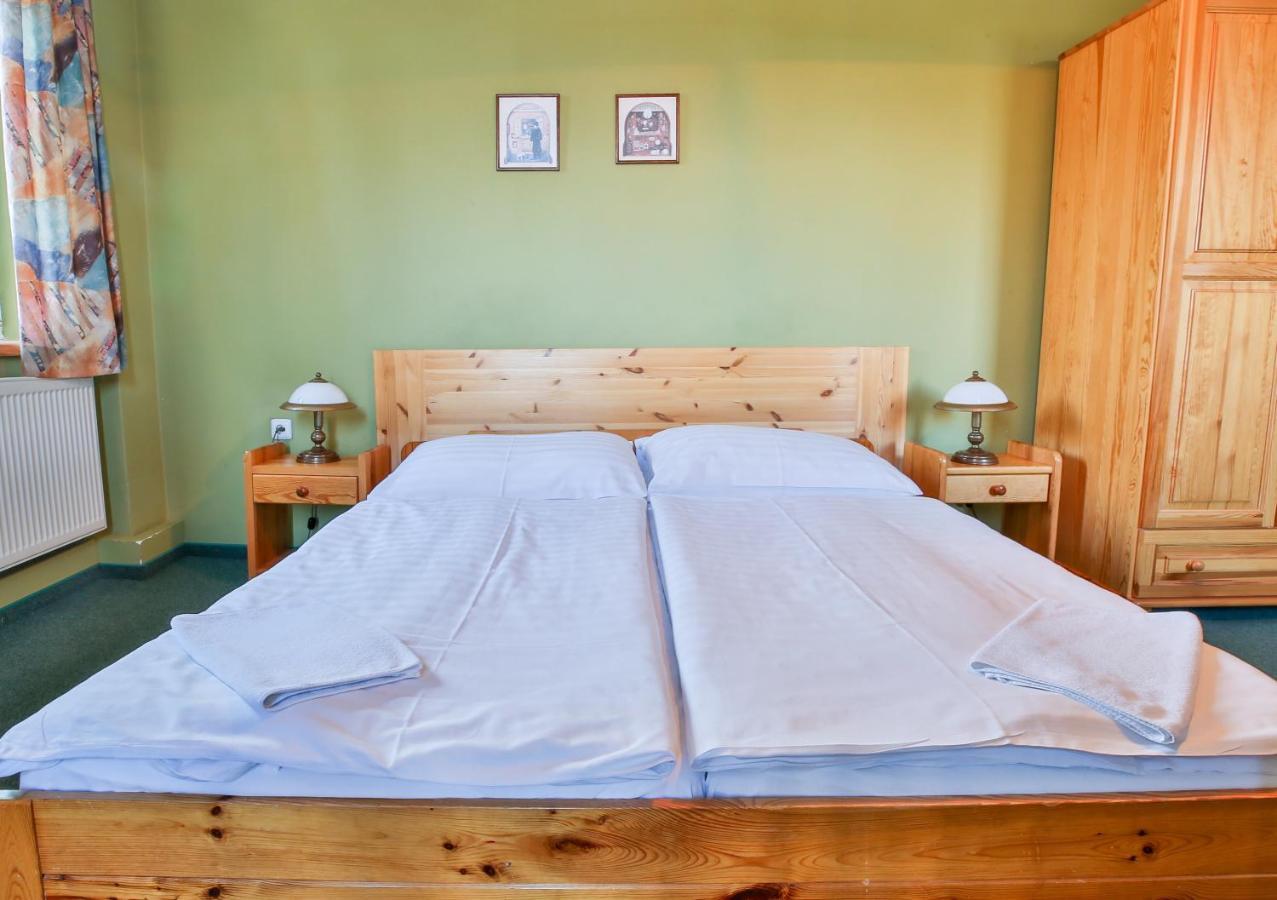 Penzion Vyton Hotel Predni Vyton Luaran gambar